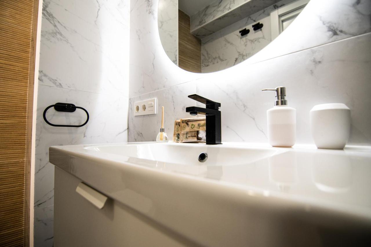 Apartment Puerto Marina - First Line Beach - Benalmadena - Malaga 외부 사진